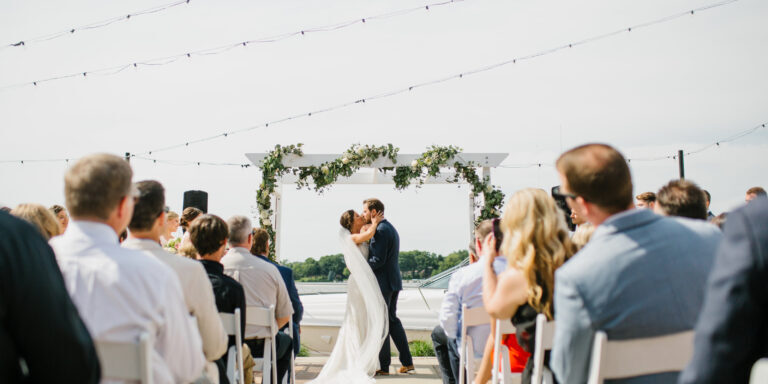 AMANDA &amp; MAVRICK // Married in Holland